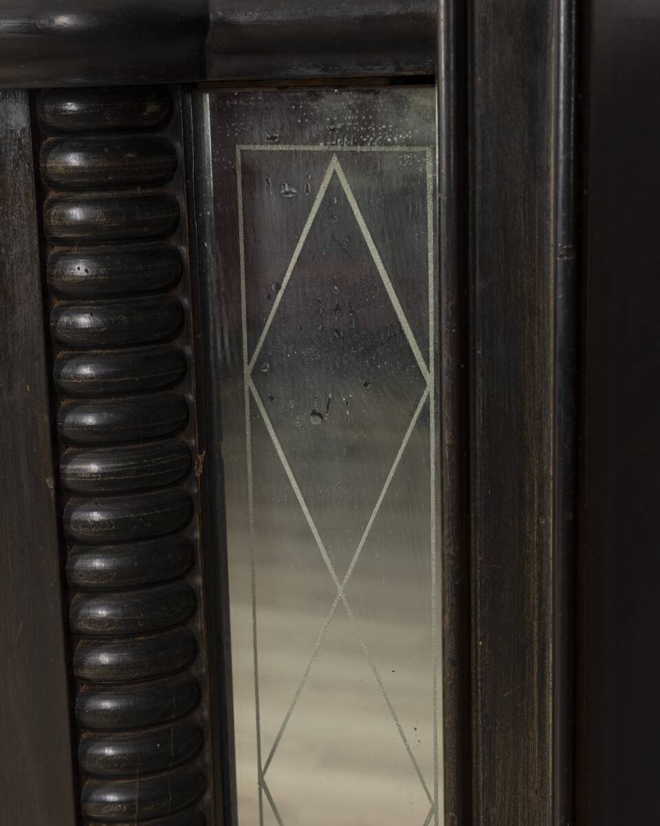 1940s vintage sideboard in wood and glass Italian Art Deco design