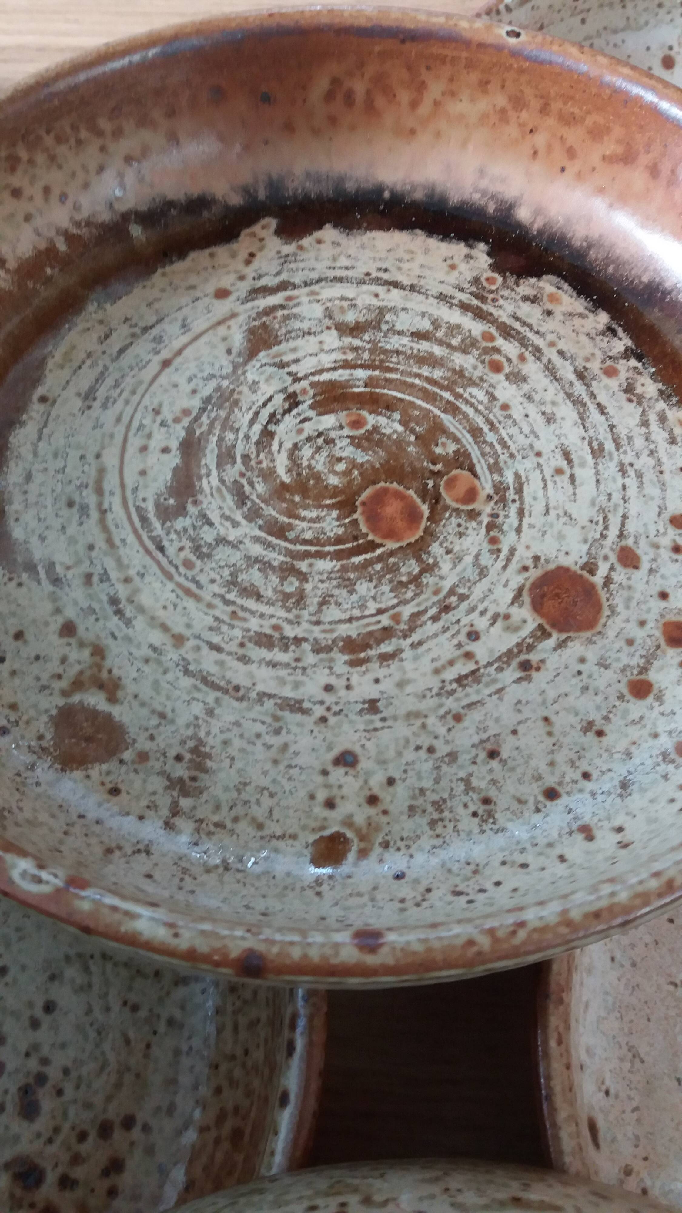 Assiettes creuses en grès de Puisaye par Jean-Pierre Prud'homme