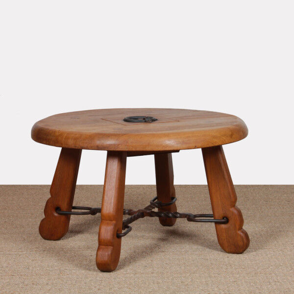 Round coffee table in solid oak and wrought iron, 1950.