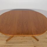 Mid-Century Round Teak Extendable Dining Table from Vejle Mobelfabrik