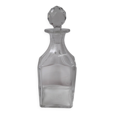 Carafe à whisky ou liqueur en cristal de Baccarat taillé
