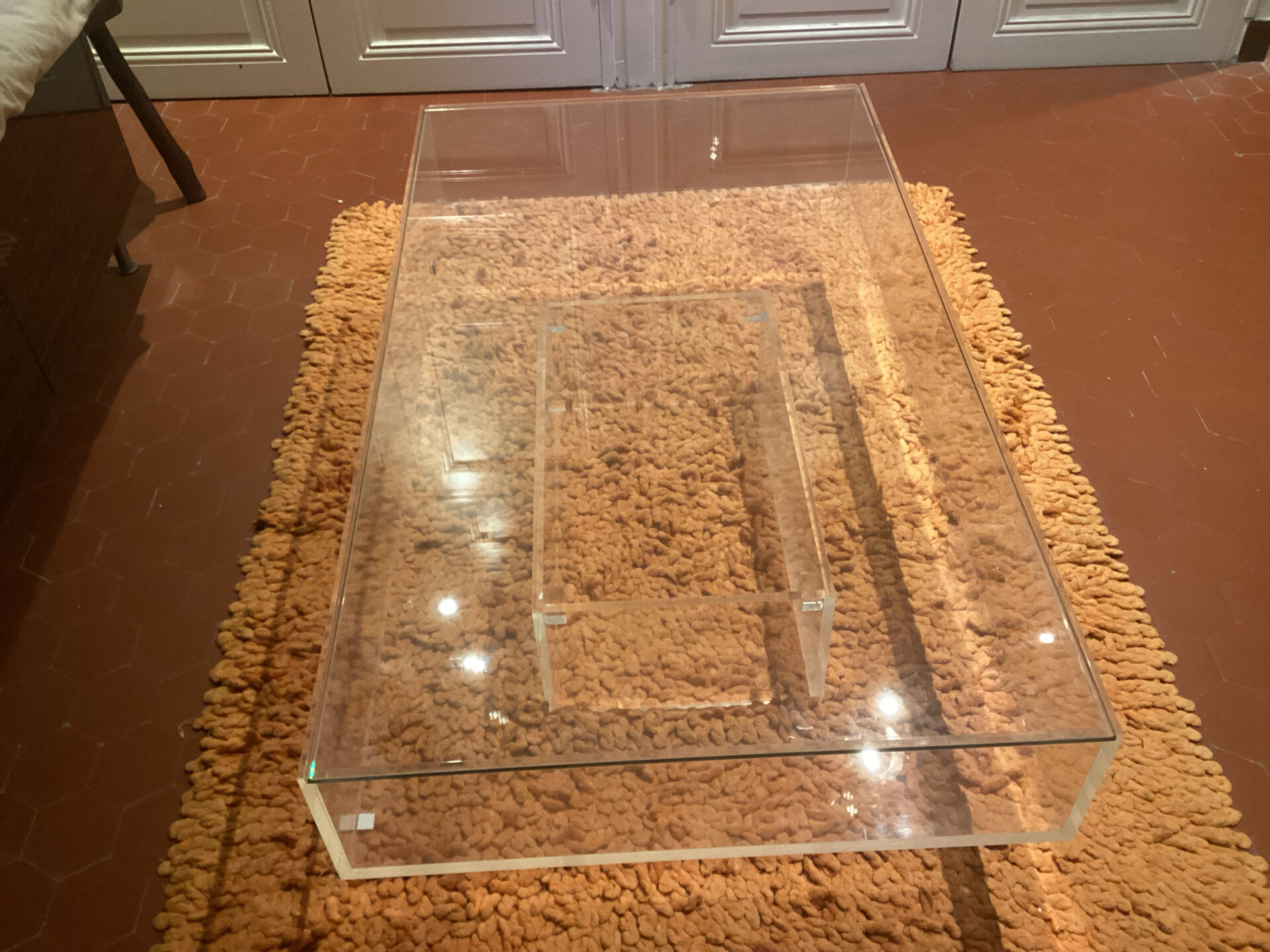 Table basse  Plexiglass et verre
