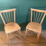 2 Scandinavian chairs inspired by Windsor.