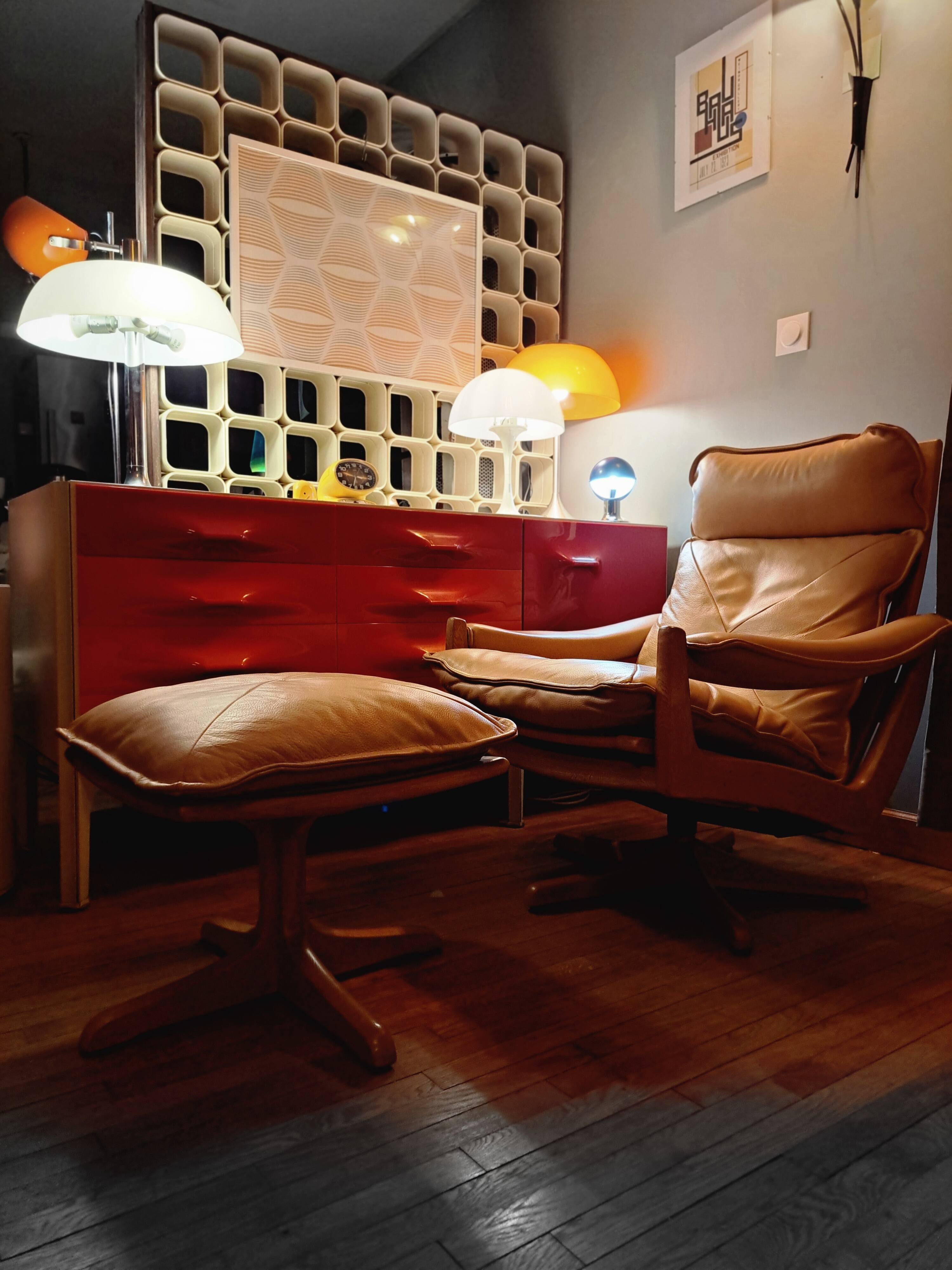 Pairs of armchairs and ottoman by Soda Galvano for Lied Mobler, Norway 1970