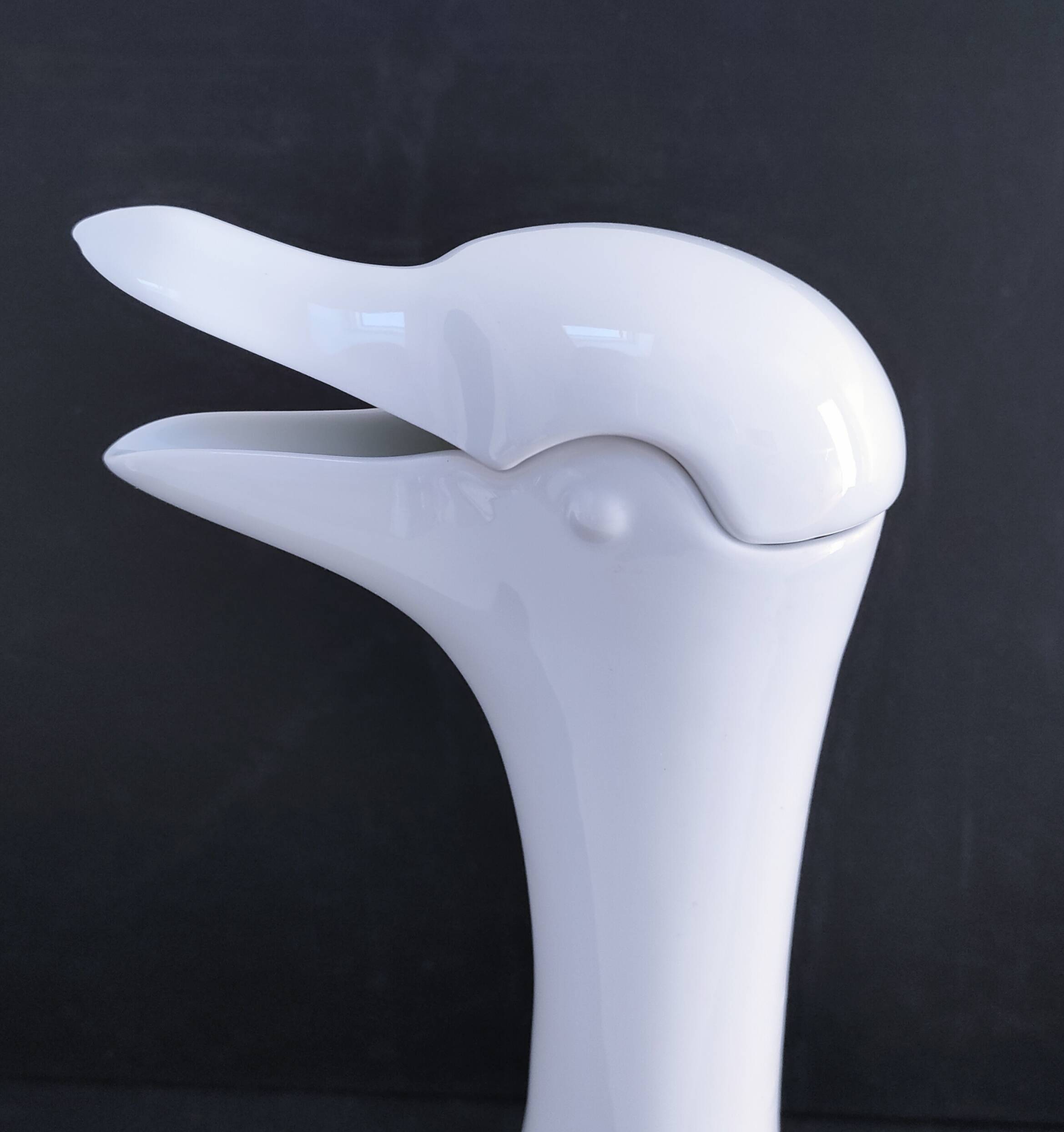 Porcelain bird carafe