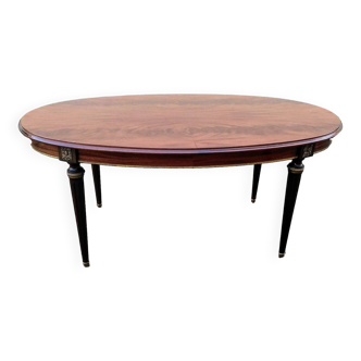 Louis XVI style oval table from the 70s