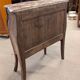 Petite commode sauteuse louis XV marquetée