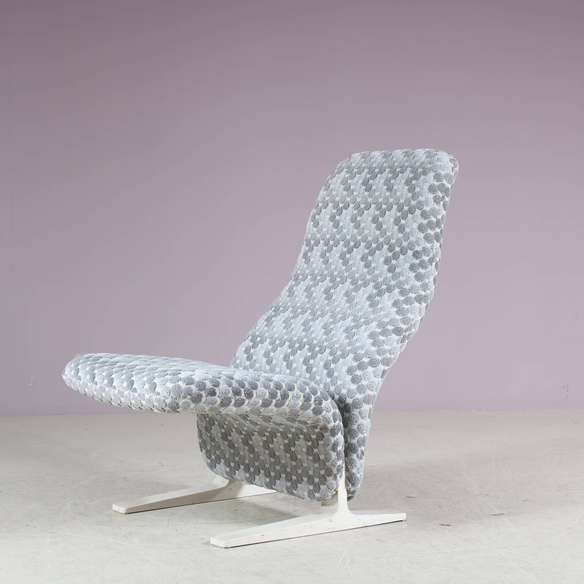 1970s “Concorde” Highback chair by Pierre Paulin for Artifort, Netherlands