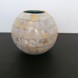 Vase boule en nacre véritable