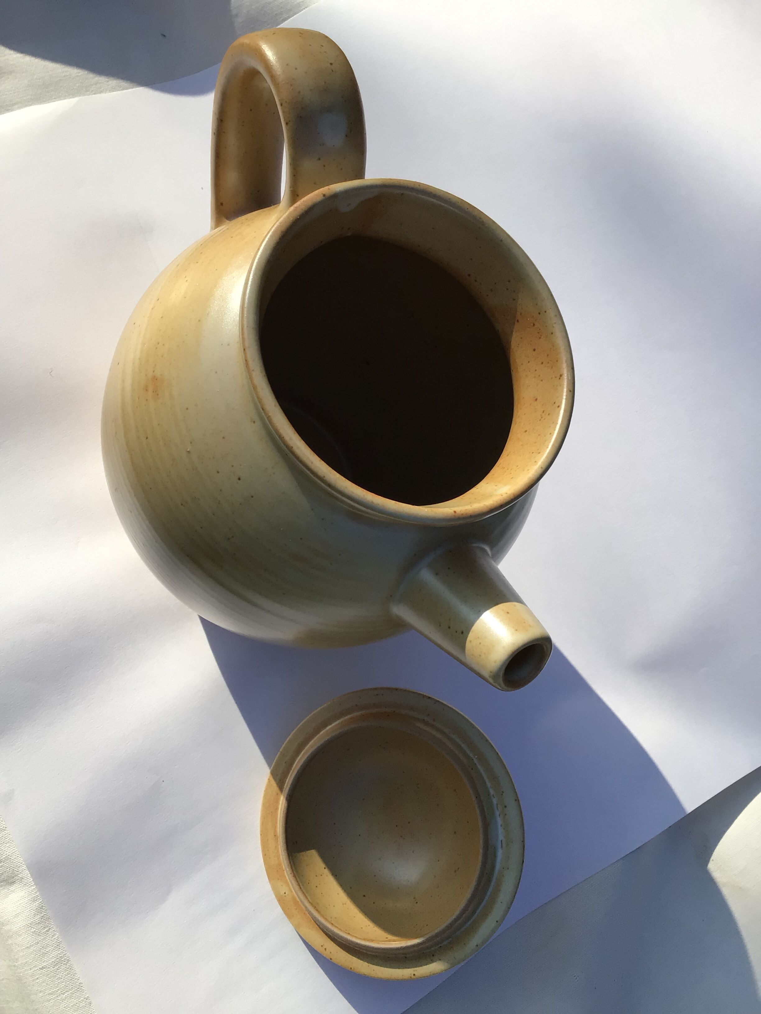 Teapot sandstone Village blond large capacity