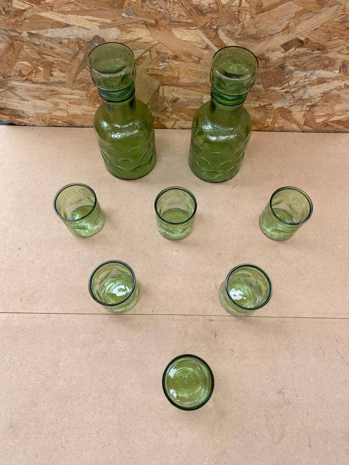 Old Orangeade Carafe Service + 6 Green Molded Glass Glasses 1970 Vintage