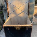 Beaumont Paris leather horse-drawn carriage travel trunk
