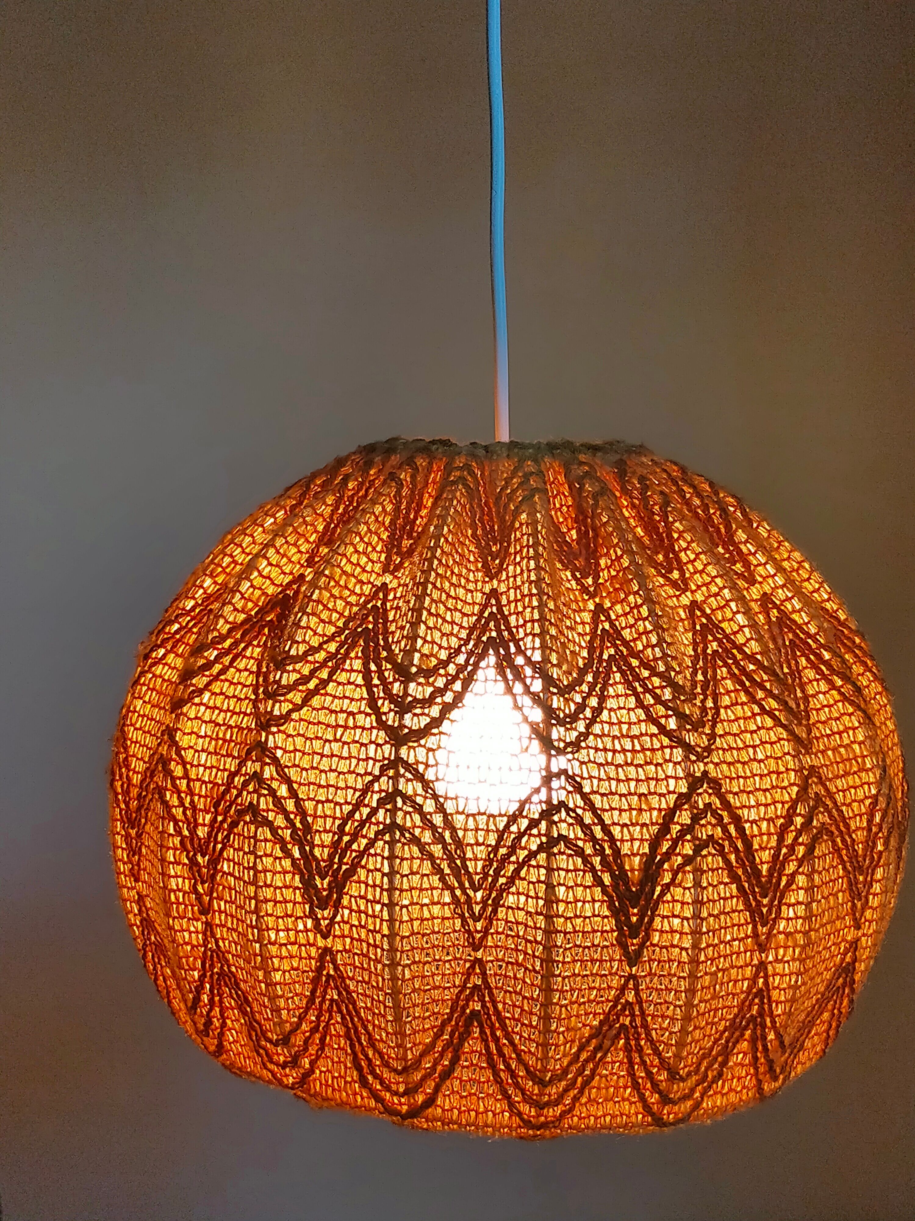 Vintage knit lampshade pendant lamp