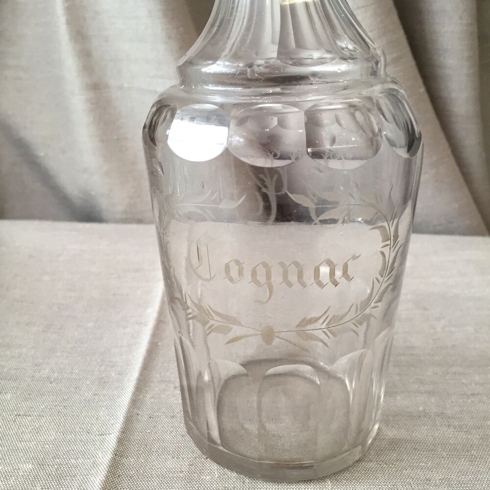 Bottle in gravel glass cognac of the years 1930