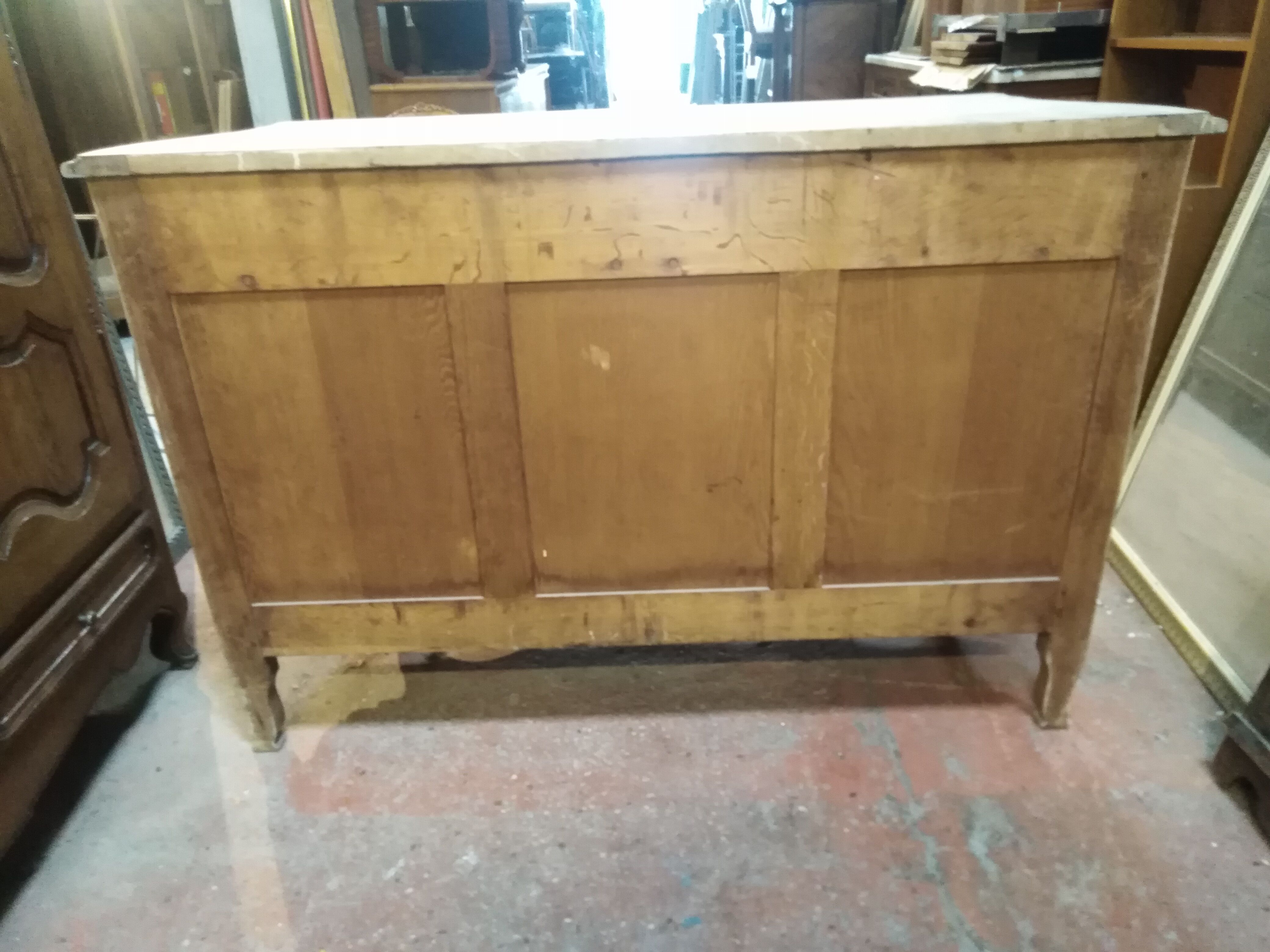 Curved buffet, sculpted Provençal style