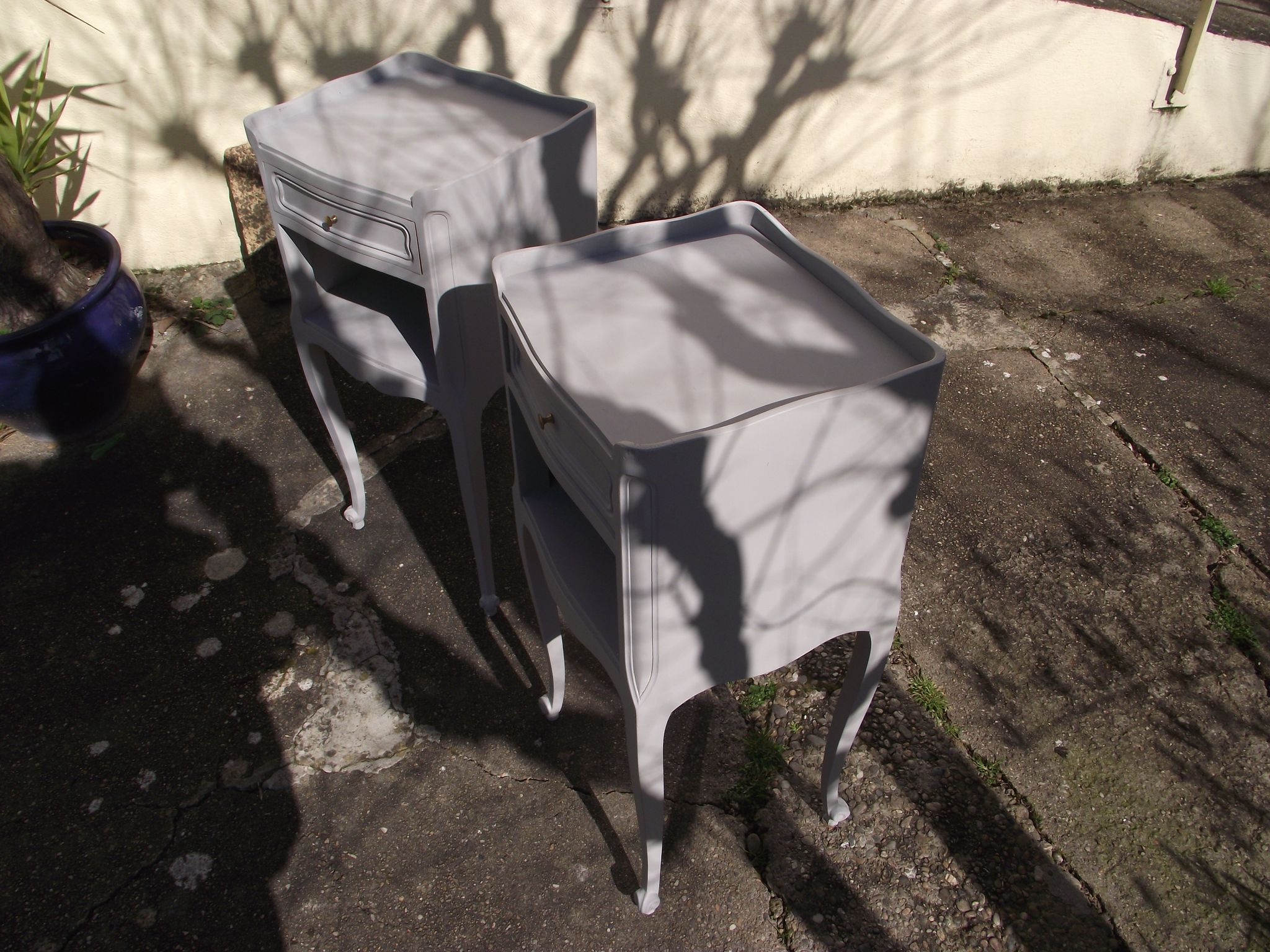 Pair of bedside tables in the style of Louis XV painted.