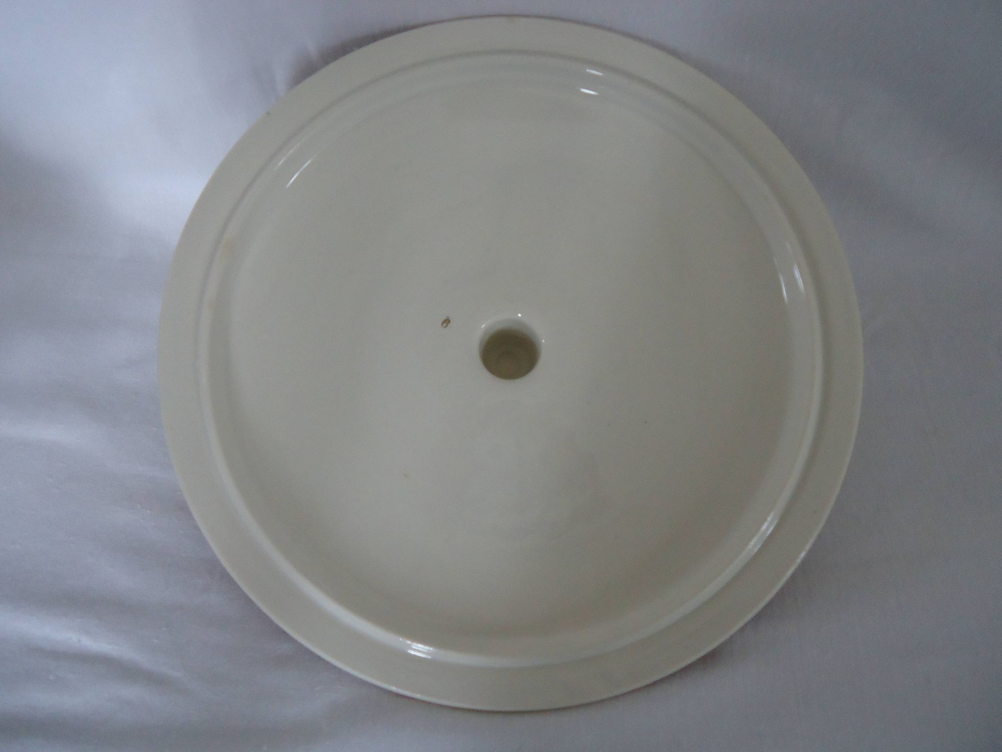 Opaque porcelain vegetable tureen/tureen from digoin sarreguemines, pasteur model