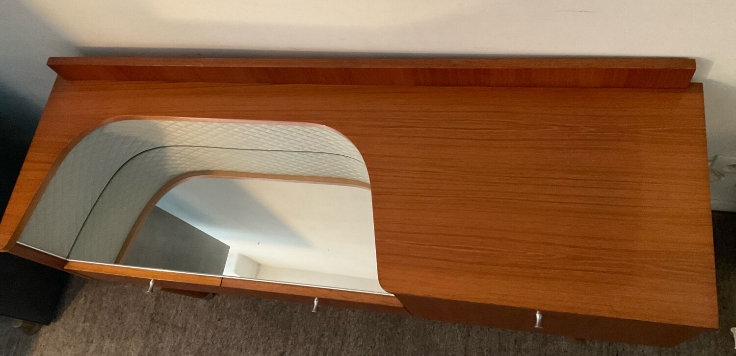 Enfilade Scandinavian tv cabinet of the 60s in teak