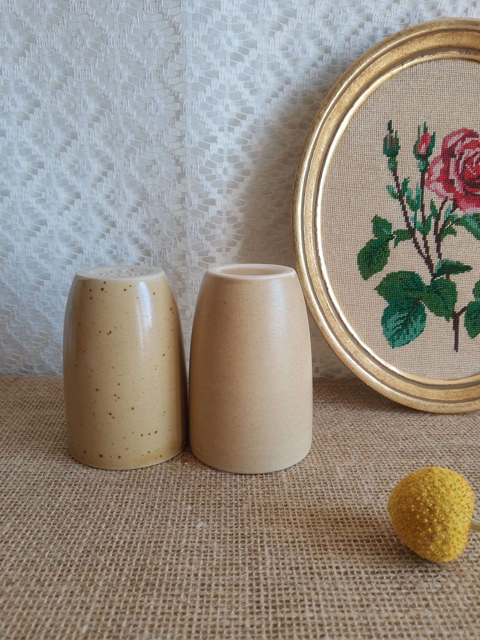 Set of 2 timpani, sandstone glasses