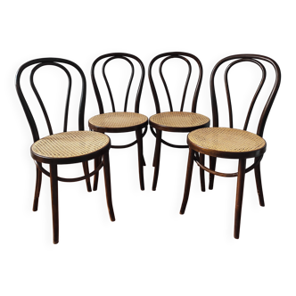 4 chaises anciennes en bois courbé et cannage