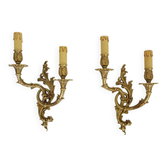 Vintage pair of double wall sconces in bronze from the 1960s.