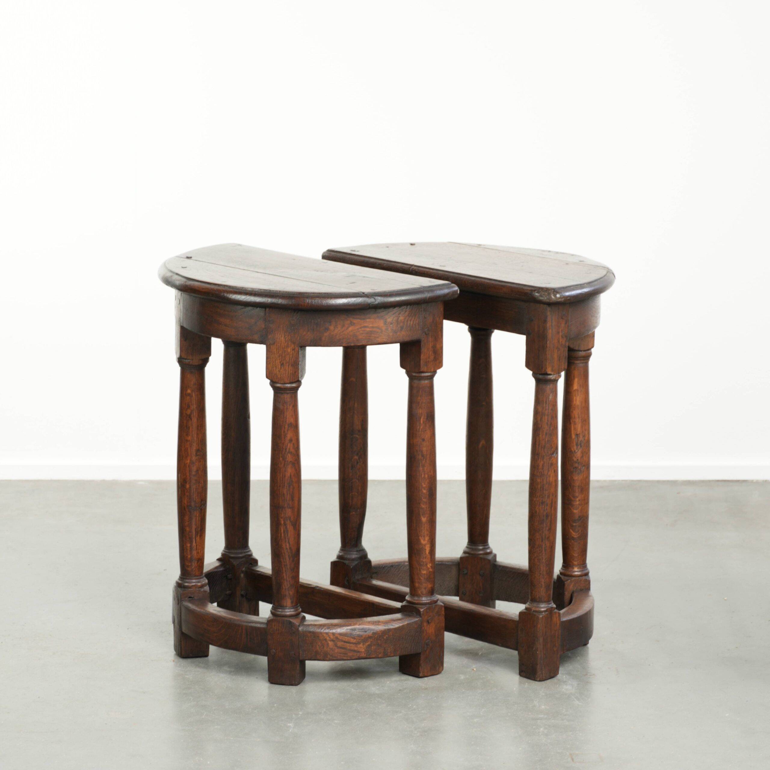 2 tables d'appoint anglaises antiques, fin du 19e siècle