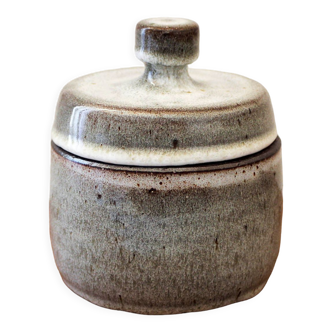 Covered pot in glazed stoneware Jeanne and Norbert Pierlot