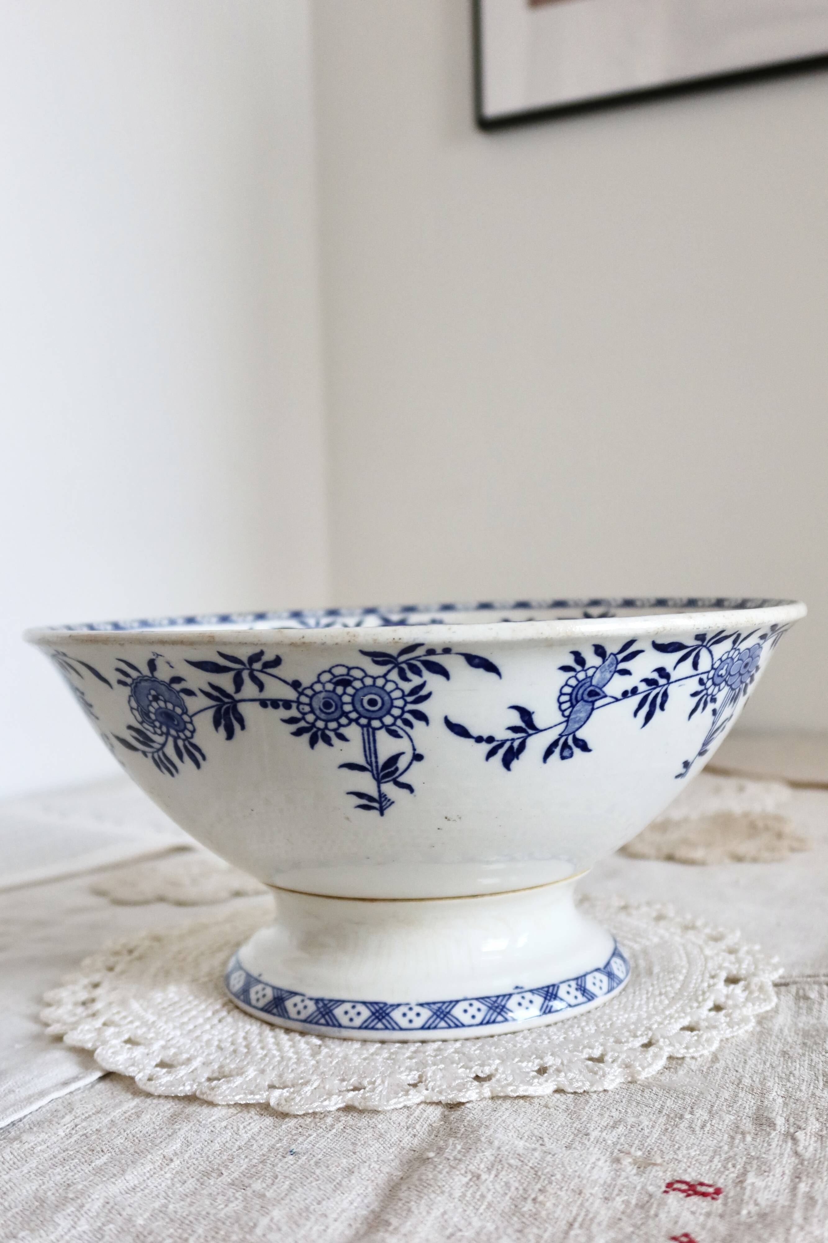 Vintage porcelain salad bowl Dresden - Blue and white floral pattern