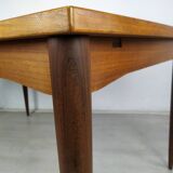 Scandinavian extendable table teak