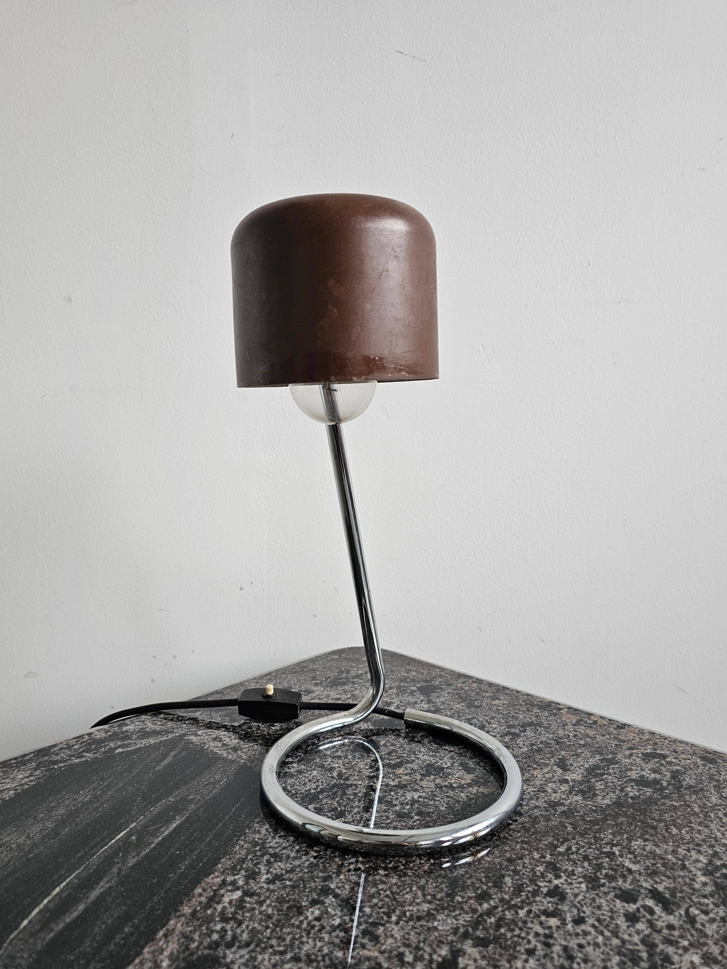 Lampe de bureau Bauhaus avec support infini et abat-jour métallique, années 1970
