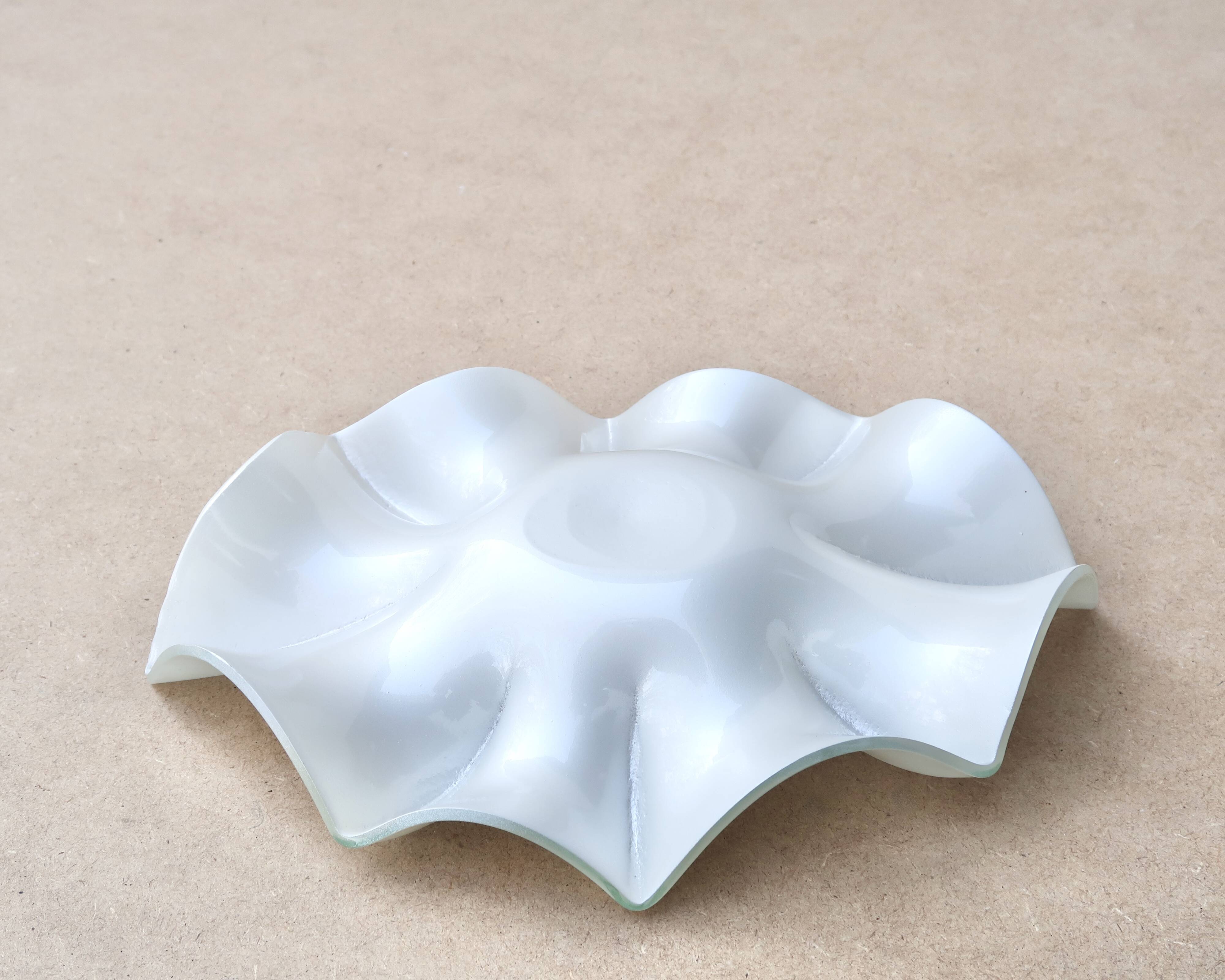 Empty pocket cup in pearly glass signed Pierre Cardin, 1970s