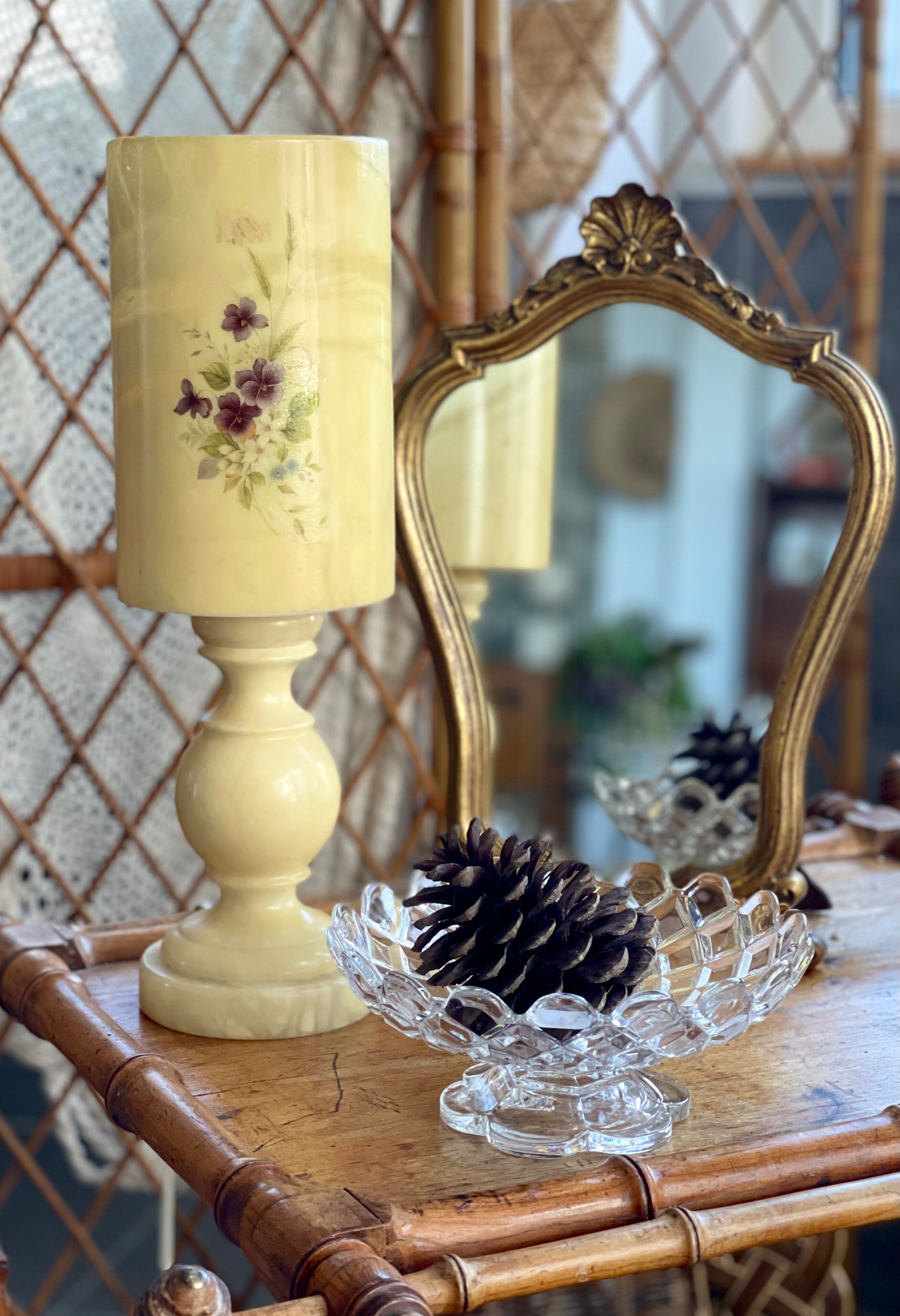 Alabaster lamp 1970
