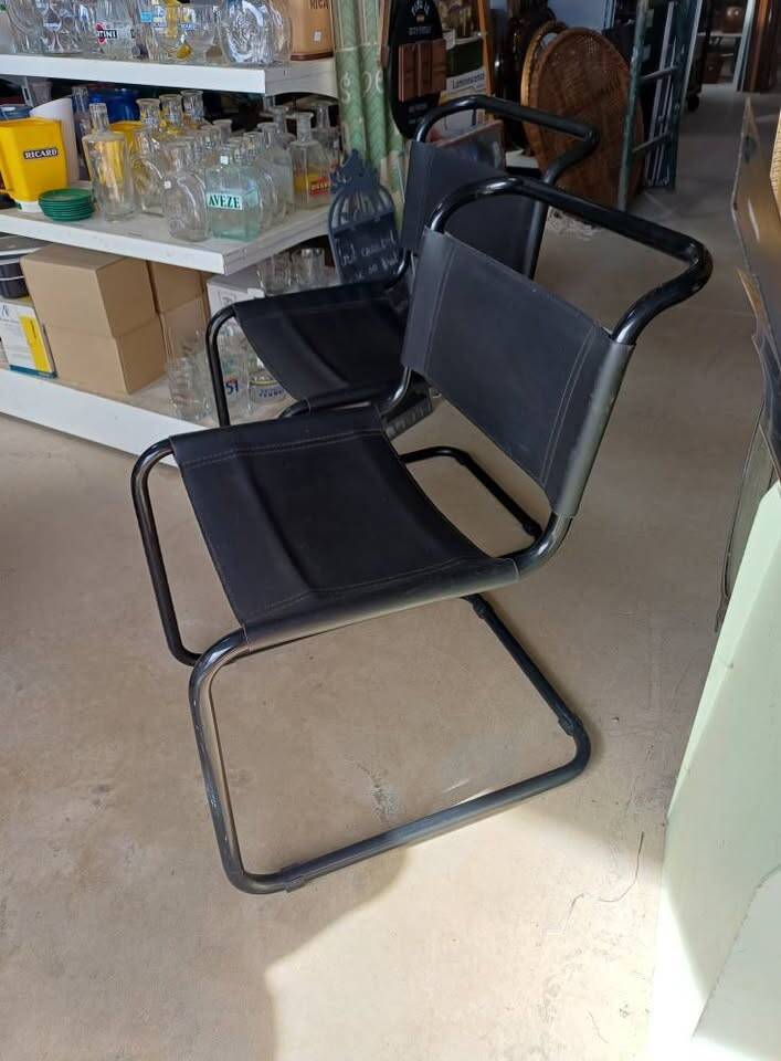 Pair of Bauhaus Thonet S33 chairs