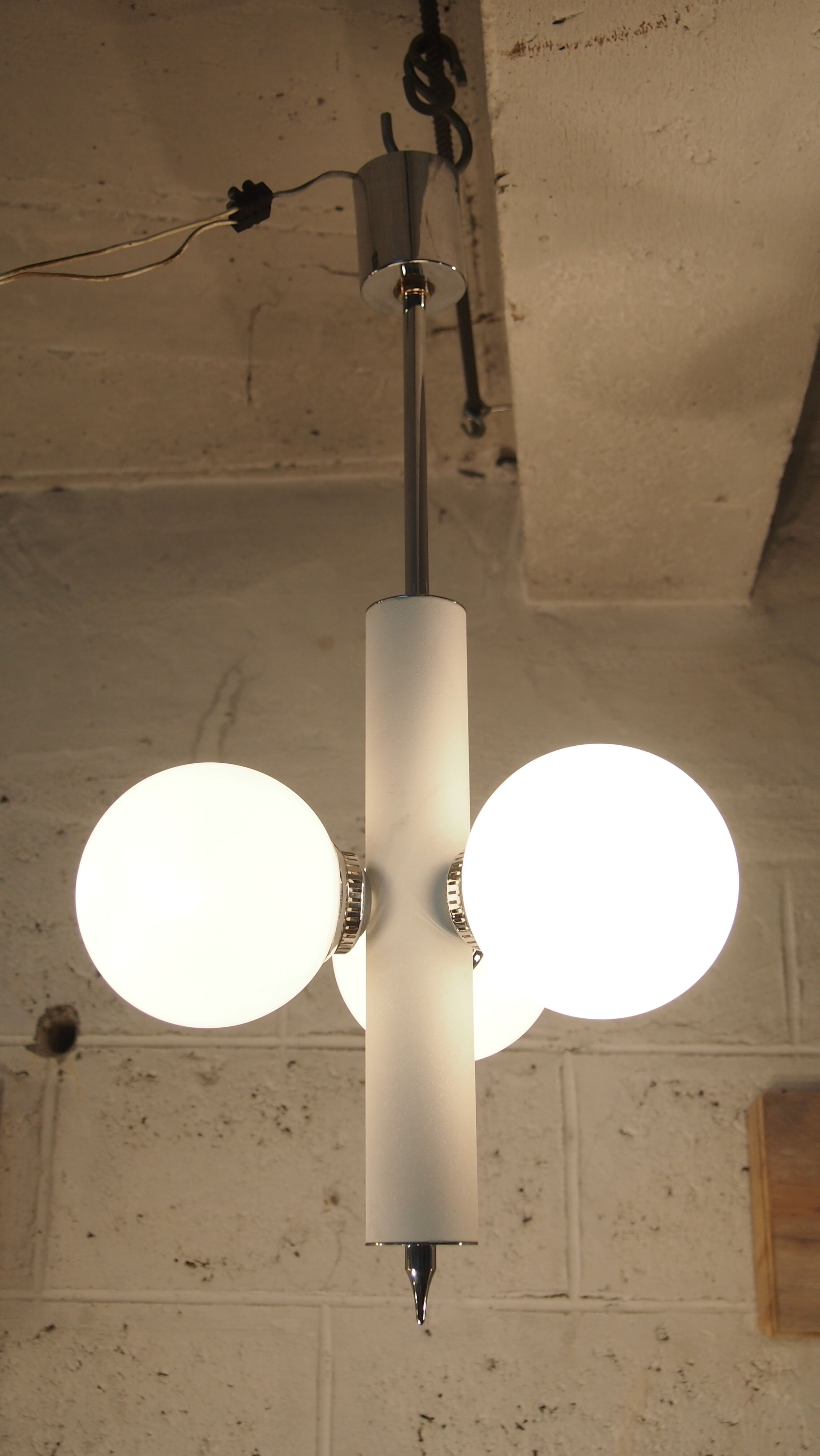 Suspension Sciolari balls in opaline mid century