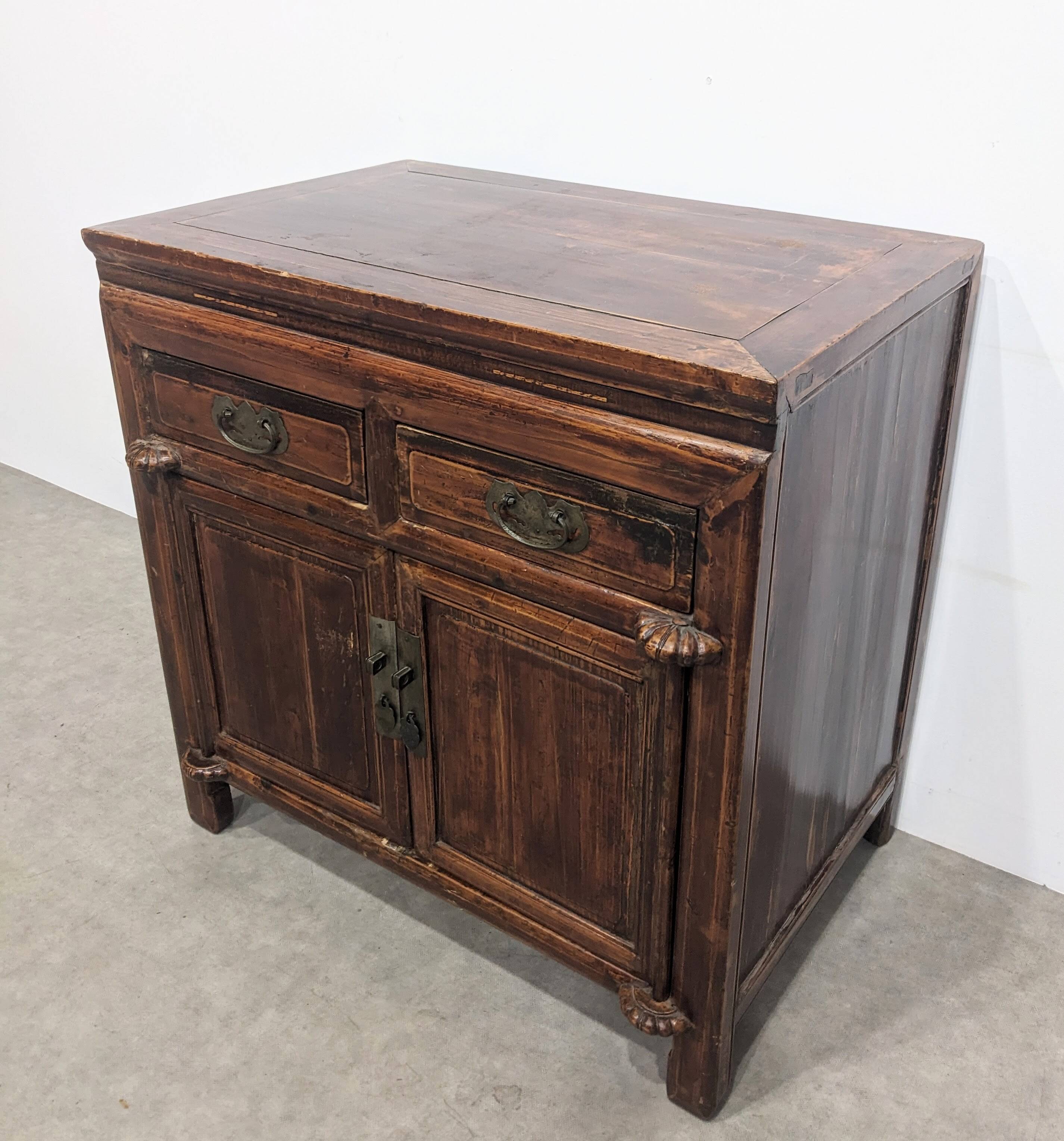 Commode chinoise traditionelle