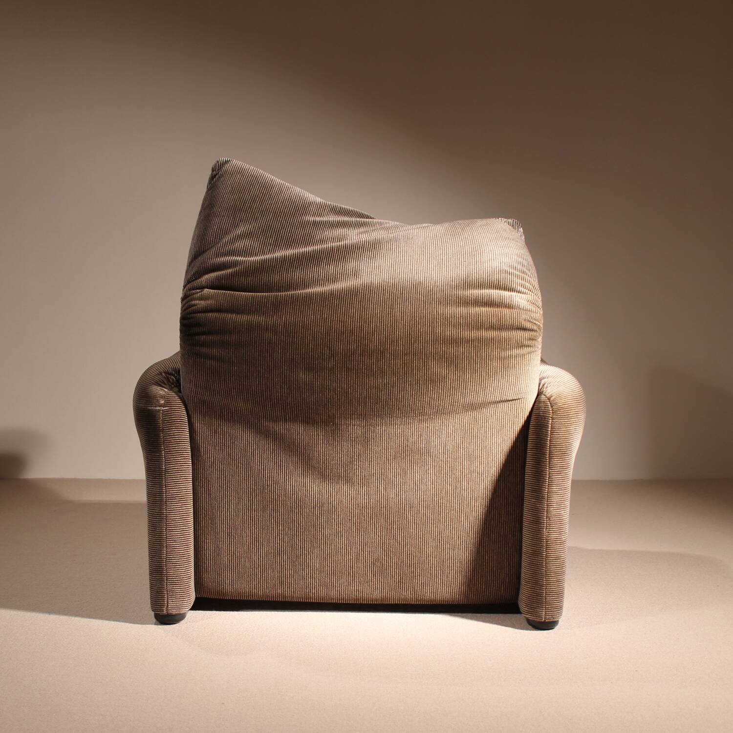 Lounge Chair & Ottoman ‚Maralunga‘ by Vico Magistretti for Cassina