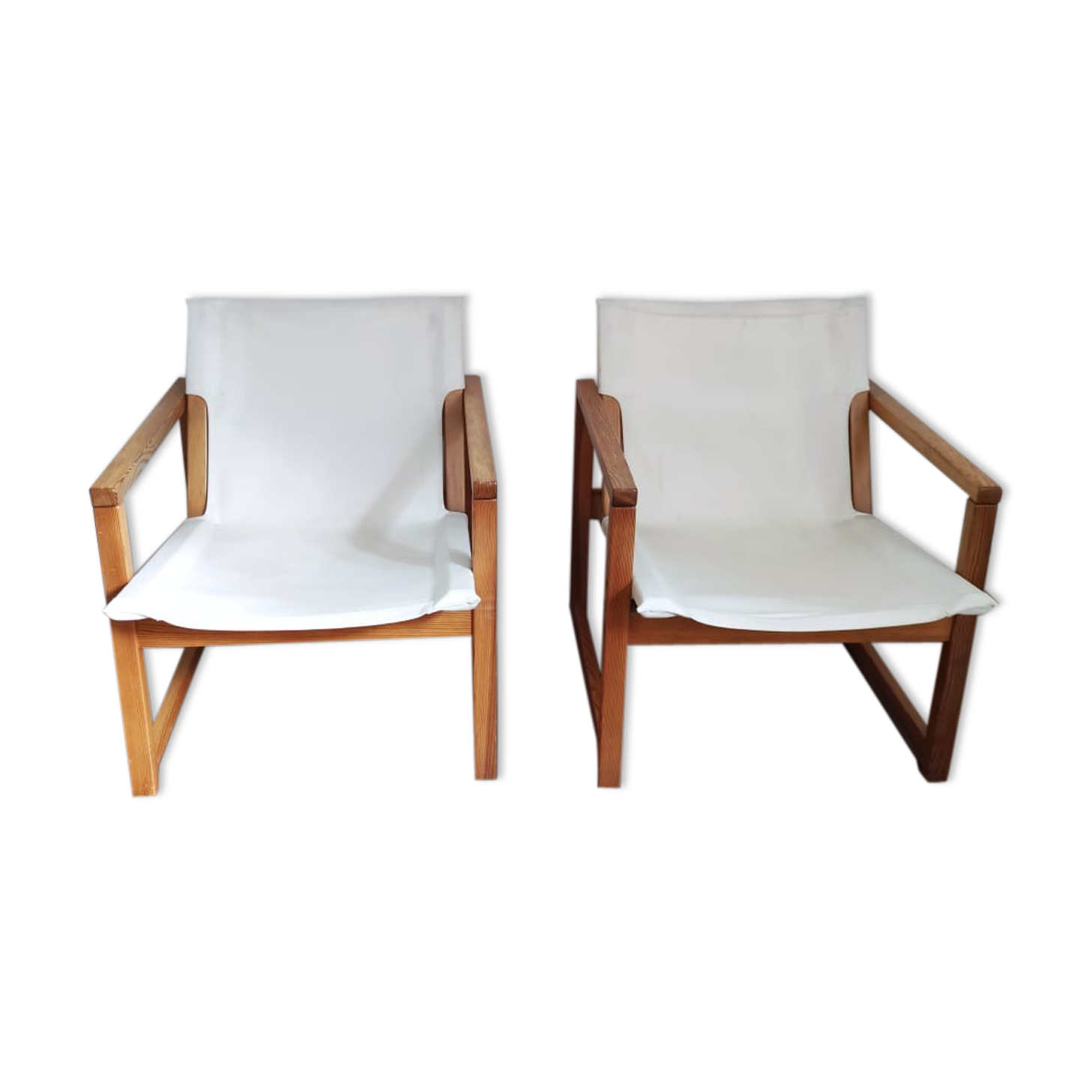 Paire de fauteuils toilés années 70