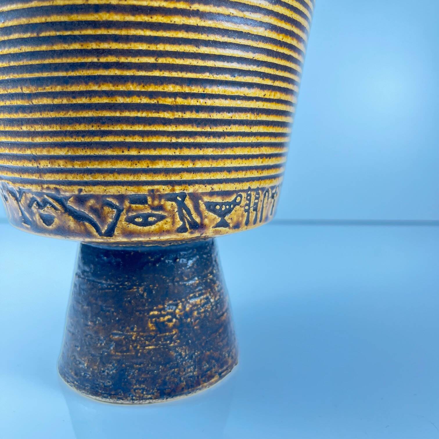 Ceramic flowerpot, 1970
