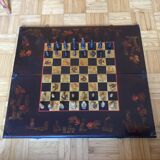 Chessboard and backgammon in lacquer and horn