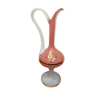 Aiguiere verre soufflé blanc et rose