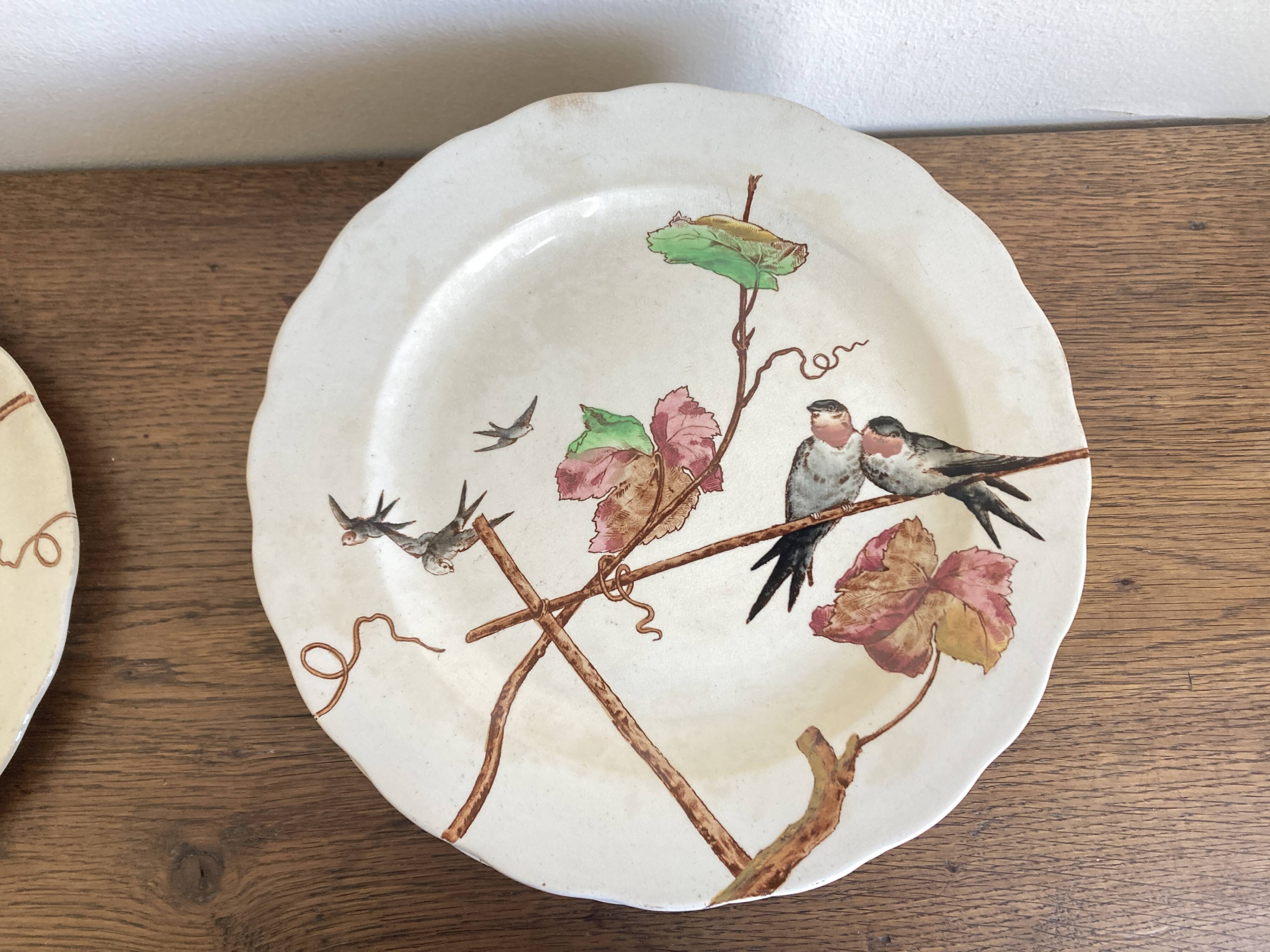 set de 12 assiettes polychrome 1850 ondulées Brownfield England oiseaux