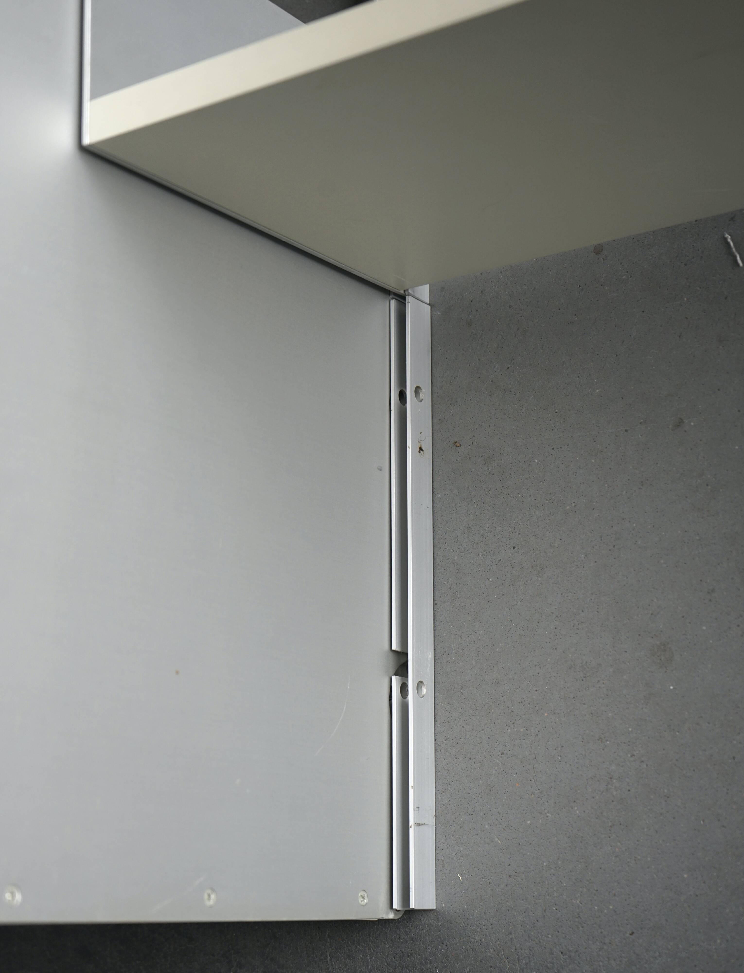 Wall Shelving Unit model 606 by Dieter Rams for Vitsoe. 1960s