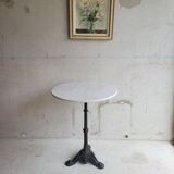 Round table bistro in white marble