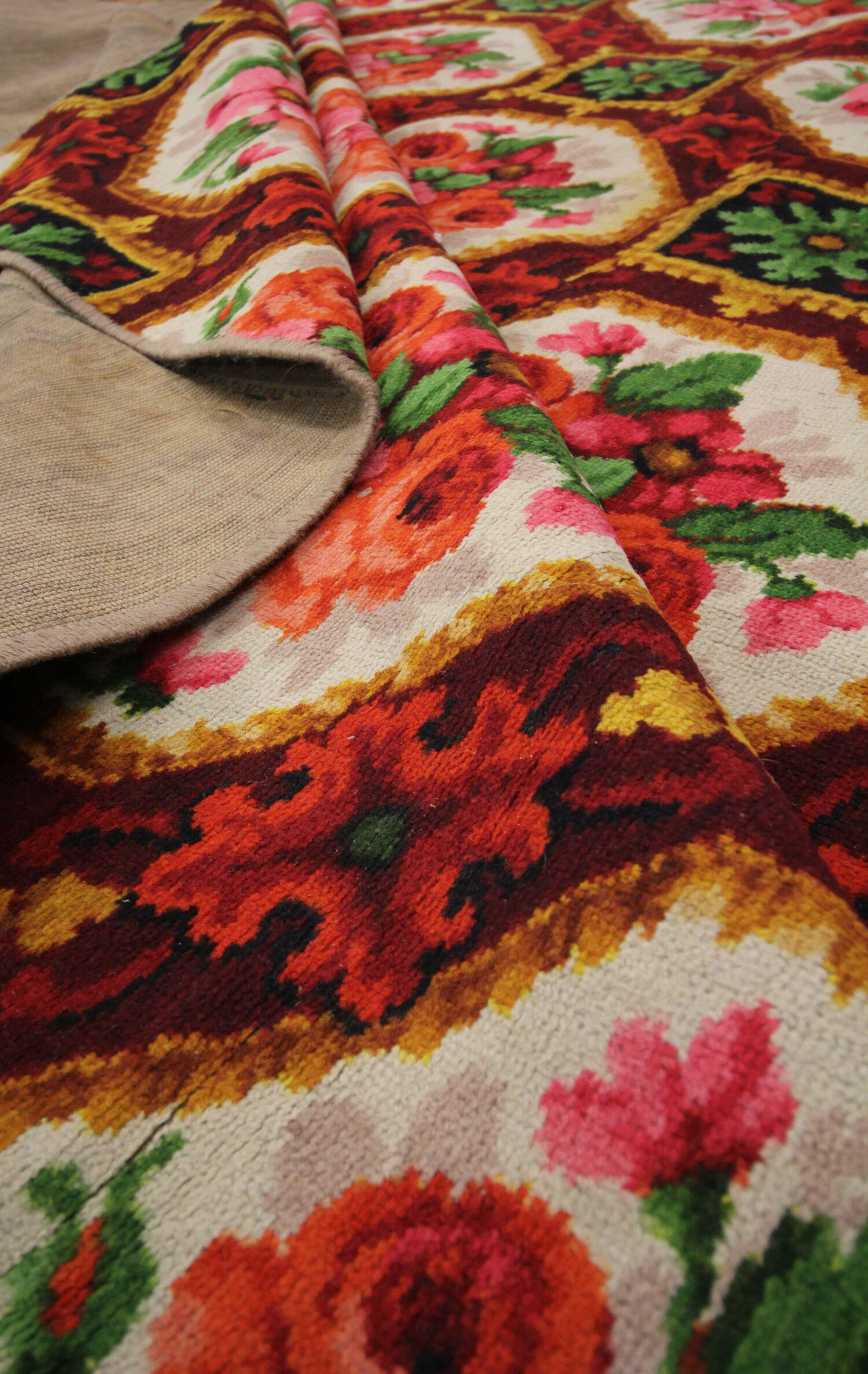 English Axminster Traditional Carpet Area Rug 245x388cm