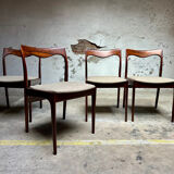 Set of 4 Vintage Dining Chairs by AWA – 1960s