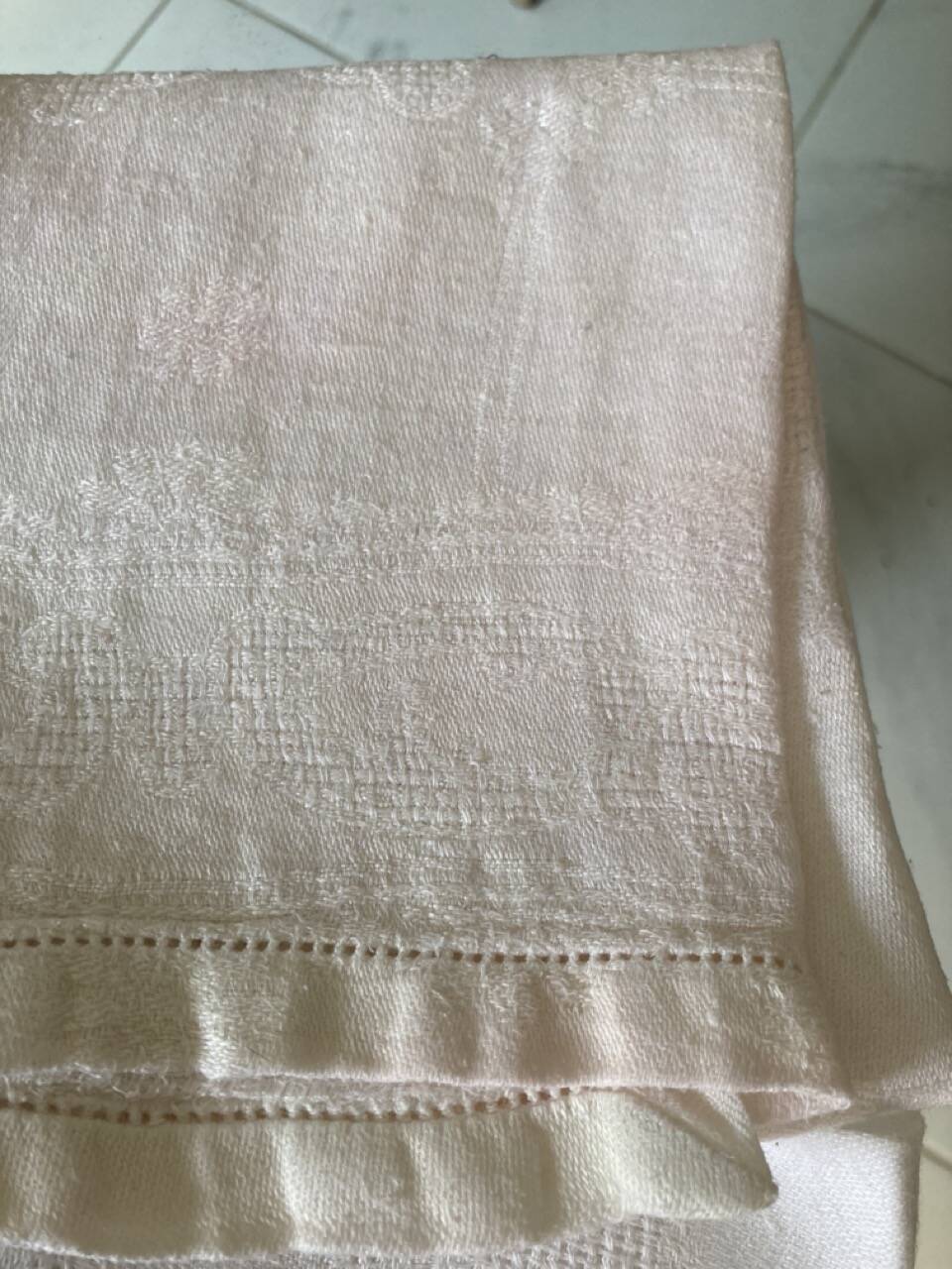 Serviettes monogramme lin damassé bordure ajouré linge ancien