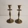 2 anciens bougeoirs en laiton ou bronze