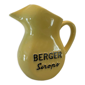 Ancien pichet jaune anisette berger