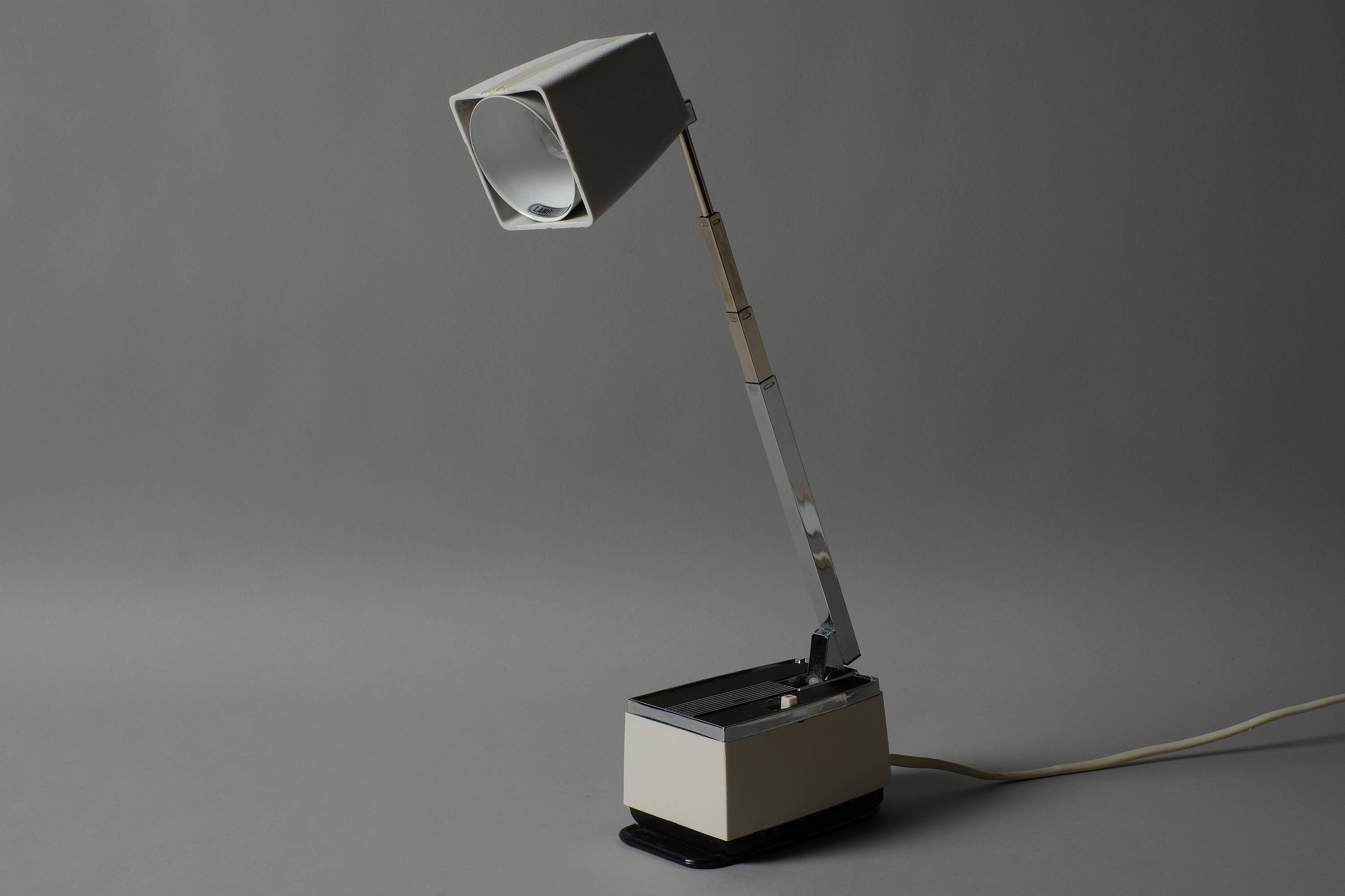 Lampe HBH Solo Type 8300 antenne télescopique, Danemark, années 1960