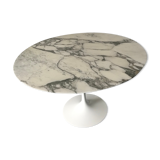 Tulip table by Eero Saarinen, Knoll edition